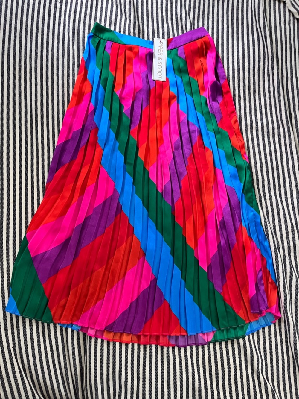 Skies Are Blue Multicolor Diagonal Pleated Midi Skirt